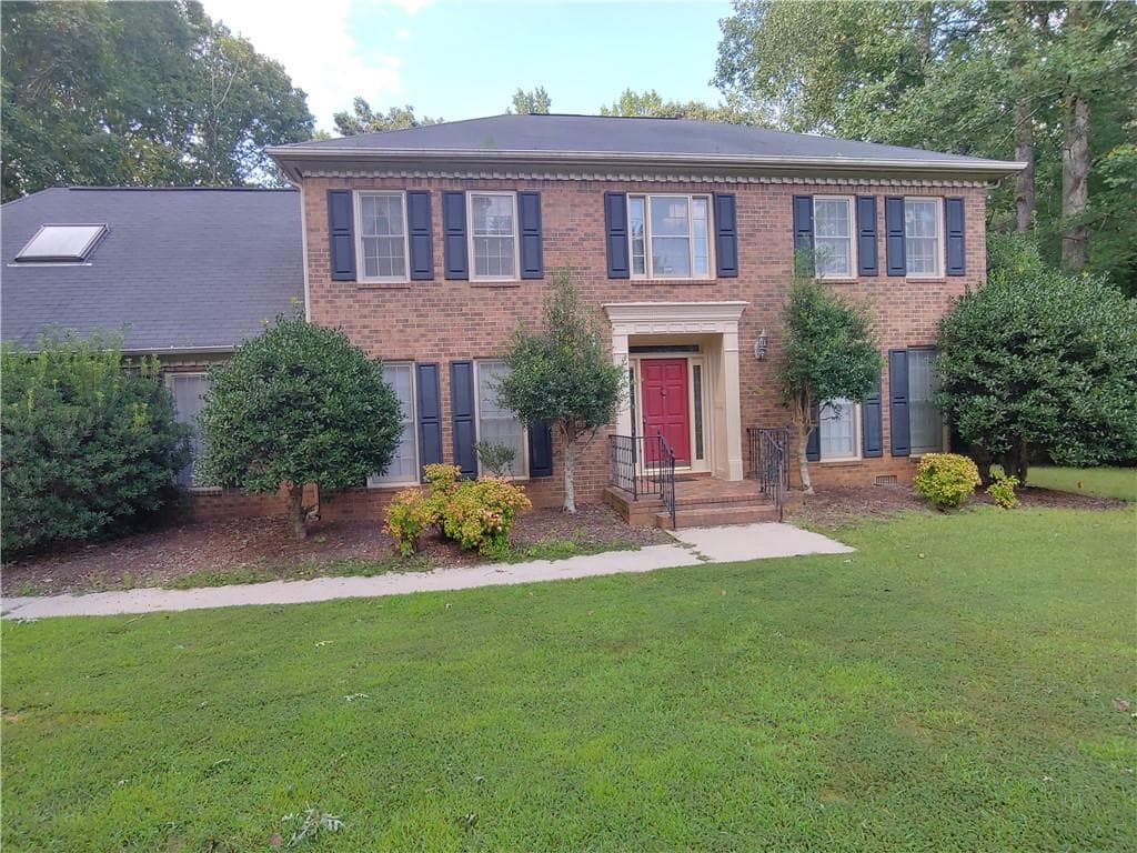 5 bedroom, 3 bathroom, 3,440 sq ft single family residence for sale at 180 Creekview Trail, Fayetteville, GA 30214