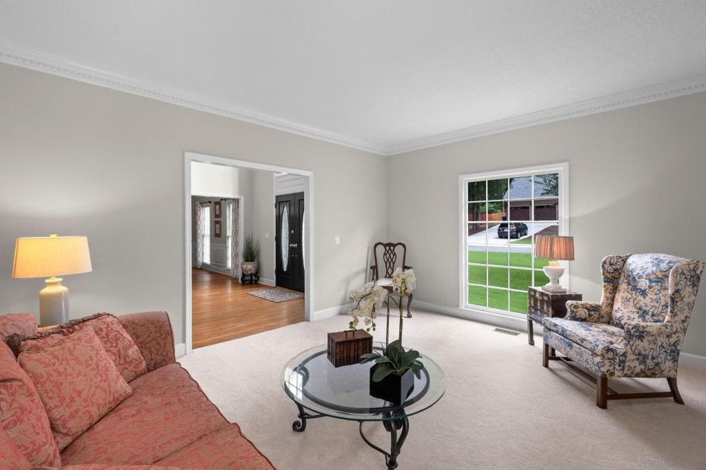 6 bedroom, 4 bathroom, 4,800 sq ft single family residence for sale at 122 N Lakeside Drive, Kennesaw, GA 30144 — photo 10