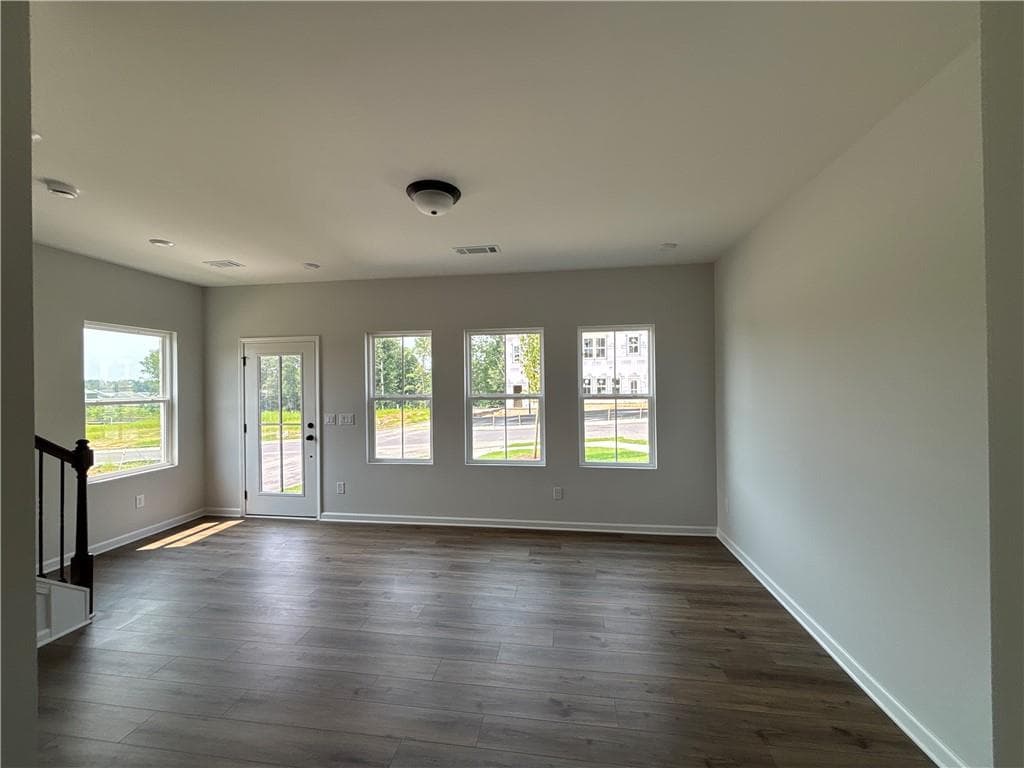 3 bedroom, 4 bathroom, 2,000 sq ft townhouse for rent at 3049 Beacon Bend Crossing, Lawrenceville, GA 30043 for $2,500 a month — photo 3