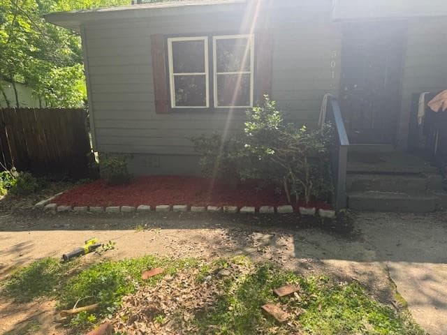 4 bedroom, 2 bathroom, 1,177 sq ft single family residence for sale at 501 Aberdeen Drive, Atlanta, GA 30318 — photo 4