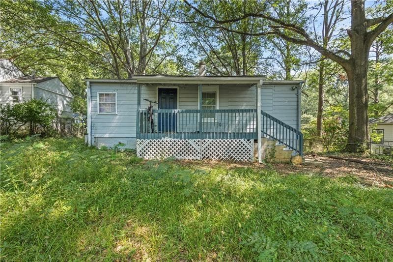 4 bedroom, 2 bathroom, 1,690 sq ft single family residence for sale at 1324 Almont Drive, Atlanta, GA 30310 — photo 6