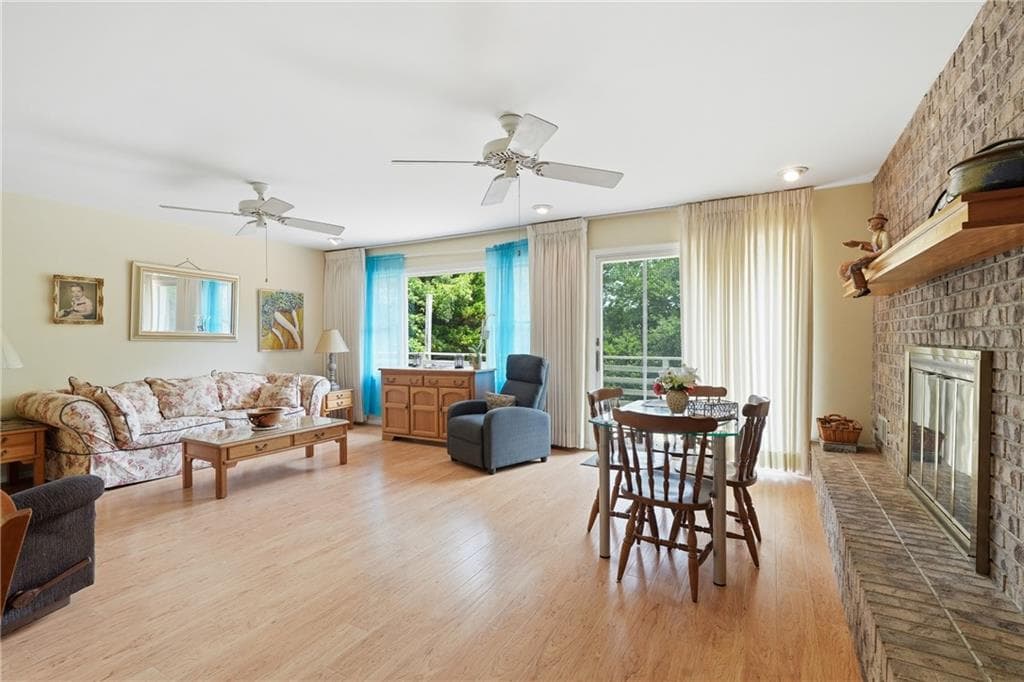 2 bedroom, 2 bathroom, 1,855 sq ft single family residence for sale at 2325 Ridgecrest Circle, Hiawassee, GA 30546 — photo 7