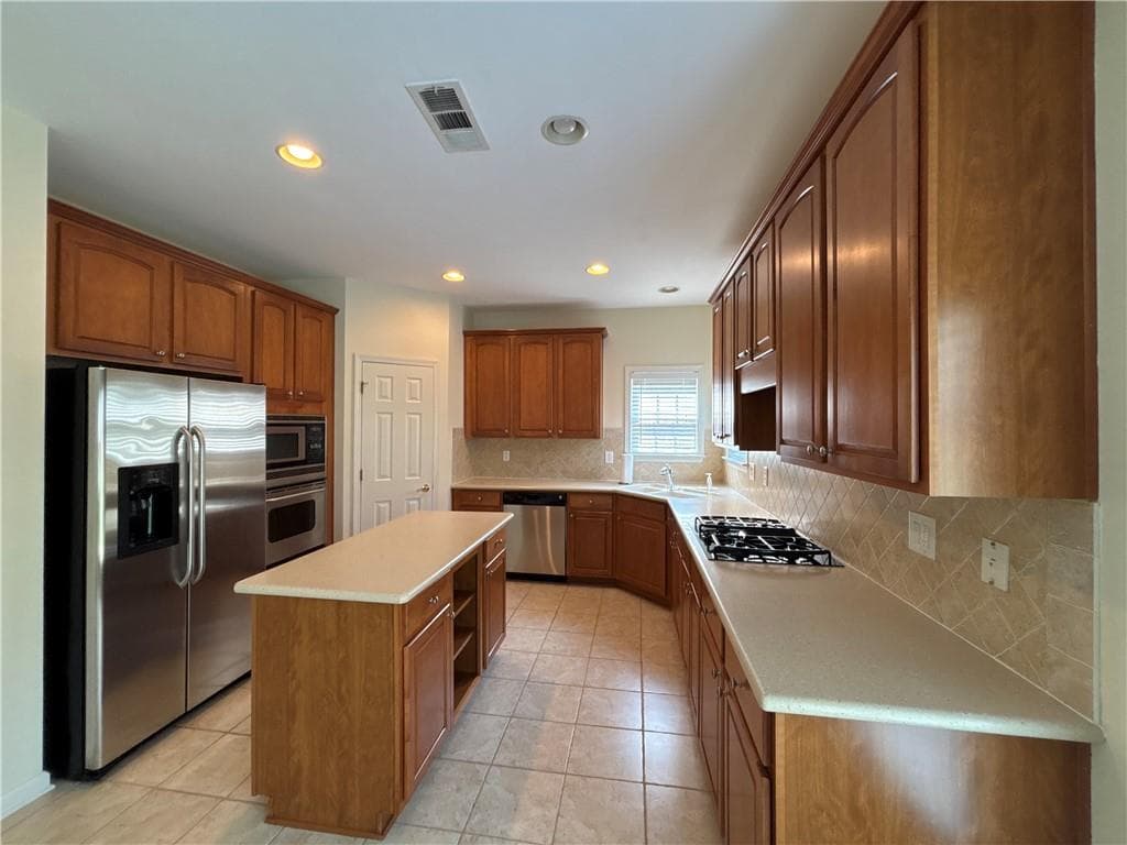 4 bedroom, 3 bathroom, 2,521 sq ft single family residence for rent at 230 Collins View Court, Lawrenceville, GA 30043 for $2,850 a month — photo 10