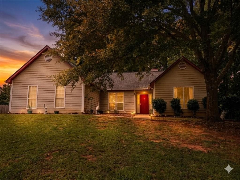 4 bedroom, 2 bathroom, 1,812 sq ft single family residence for sale at 113 Timberwood Drive, Stockbridge, GA 30281 — photo 2