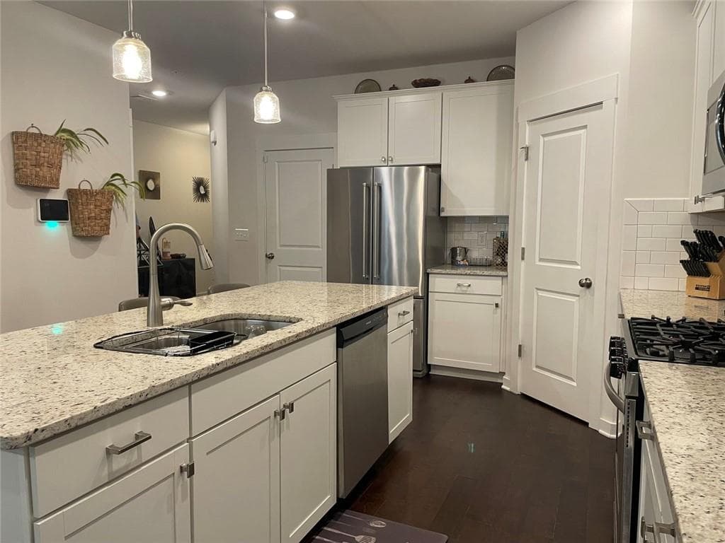 3 bedroom, 3 bathroom, 1,888 sq ft townhouse for sale at 3725 Gardenwick Road, Powder Springs, GA 30127 — photo 10