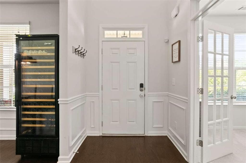 4 bedroom, 3 bathroom, 3,220 sq ft single family residence for sale at 7420 Ansley Park Way, Cumming, GA 30028 — photo 8