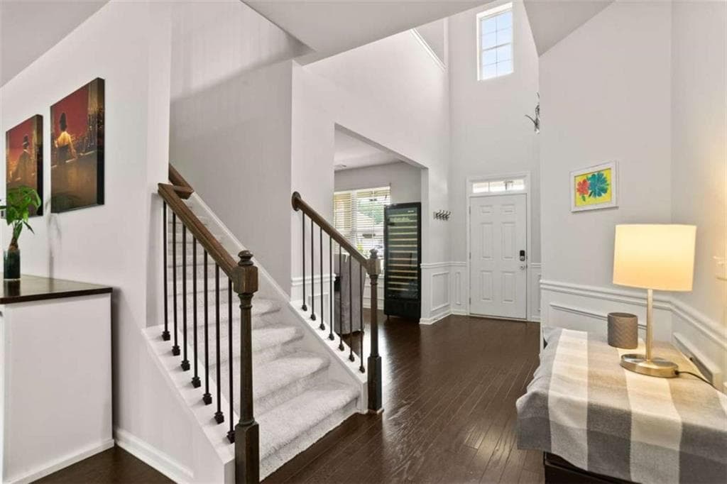 4 bedroom, 3 bathroom, 3,220 sq ft single family residence for sale at 7420 Ansley Park Way, Cumming, GA 30028 — photo 9