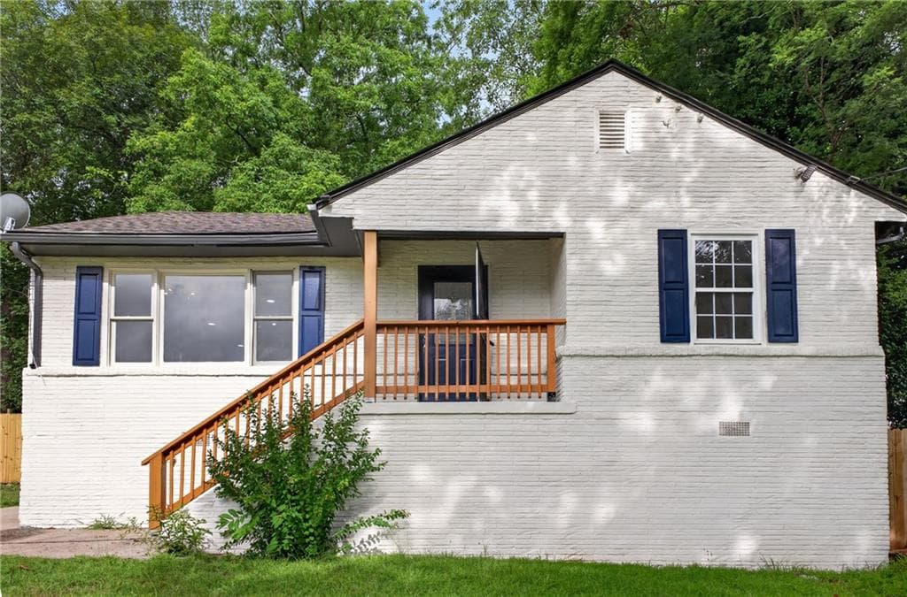 3 bedroom, 2 bathroom, 1,028 sq ft single family residence for sale at 2027 Hilburn Drive, Atlanta, GA 30316