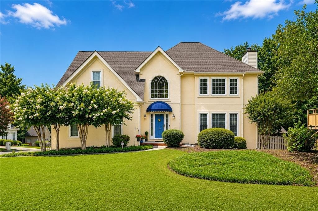 4 bedroom, 4 bathroom, 2,470 sq ft single family residence for sale at 3607 Tree View Drive, Snellville, GA 30078 — photo 1 of 33