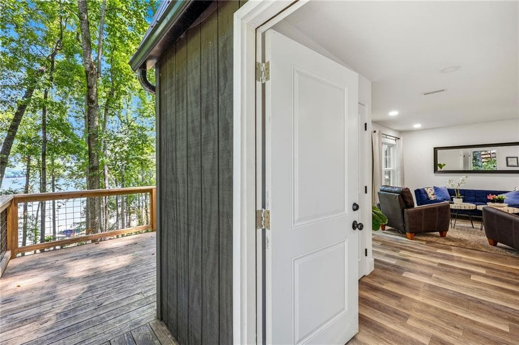 3 bedroom, 3 bathroom, 1,176 sq ft single family residence for sale at 6995 Lakeside Place, Gainesville, GA 30506 — photo 6