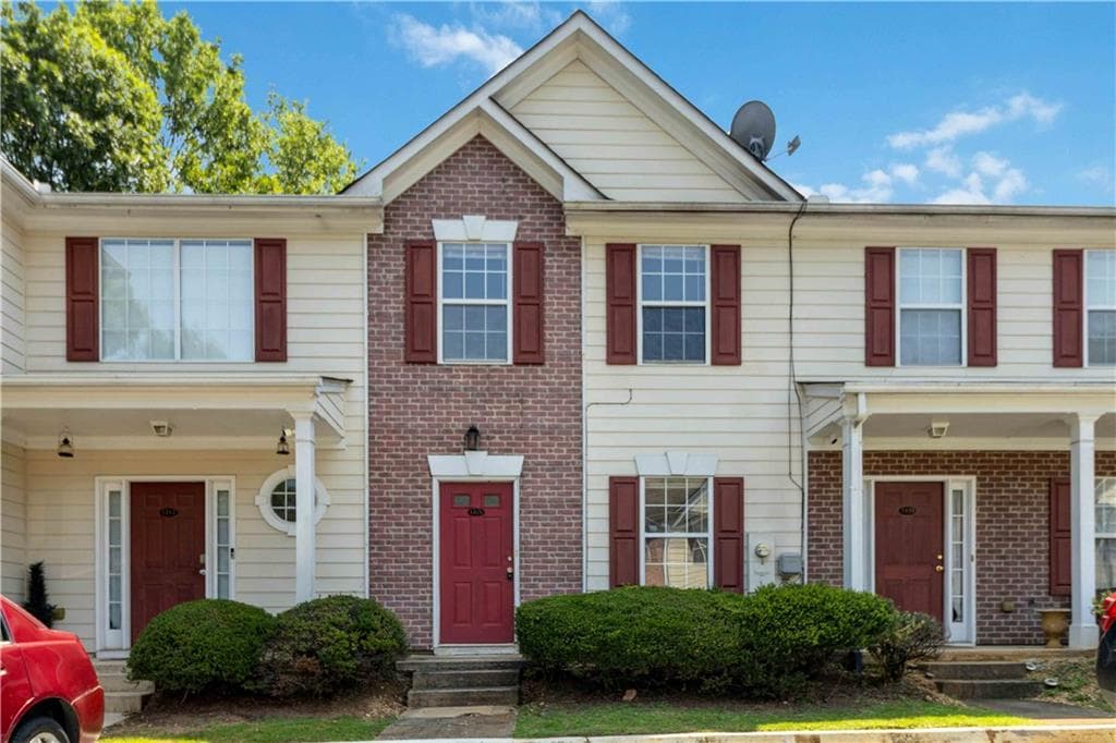 2 bedroom, 3 bathroom, 1,350 sq ft townhouse sold at 3216 Panthers Trace, Decatur, GA 30034