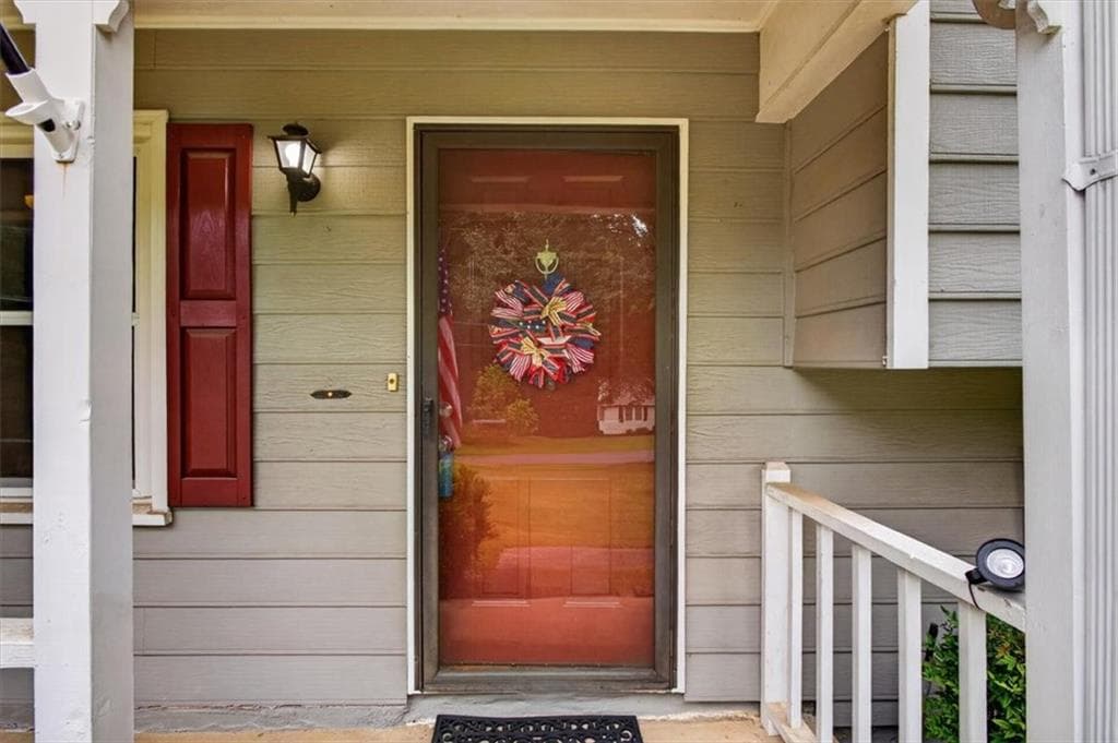 3 bedroom, 2 bathroom, 1,528 sq ft single family residence under contract at 294 N Briar Ridge, Woodstock, GA 30189 — photo 4