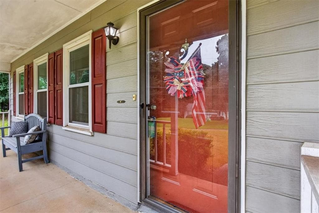 3 bedroom, 2 bathroom, 1,528 sq ft single family residence under contract at 294 N Briar Ridge, Woodstock, GA 30189 — photo 5