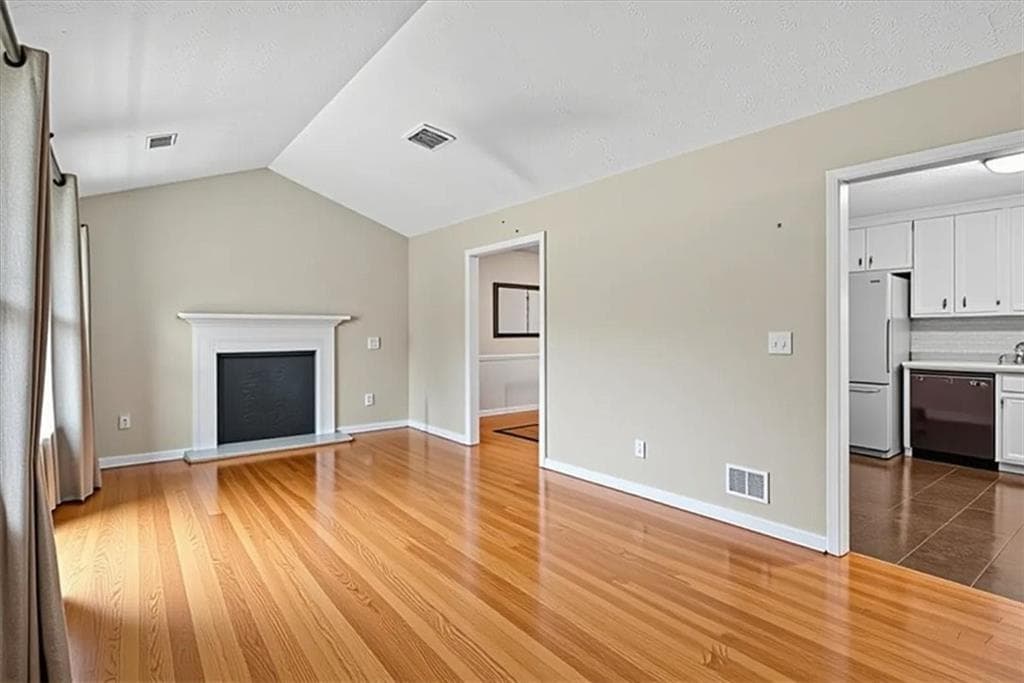 3 bedroom, 2 bathroom, 1,528 sq ft single family residence under contract at 294 N Briar Ridge, Woodstock, GA 30189 — photo 7