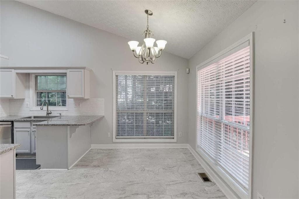 5 bedroom, 3 bathroom, 2,523 sq ft single family residence for sale at 1105 TAB ROBERTS Road, Lawrenceville, GA 30043 — photo 8