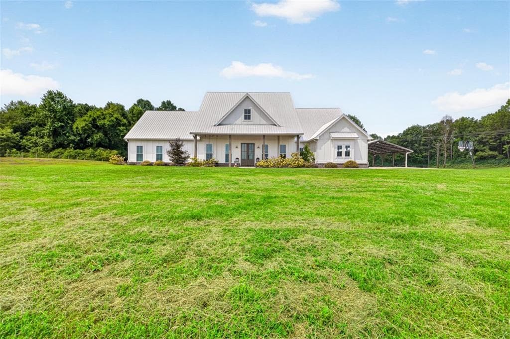 5 bedroom, 5 bathroom, 3,066 sq ft single family residence for sale at 1475 Storey Lane, Jefferson, GA 30549 — photo 4