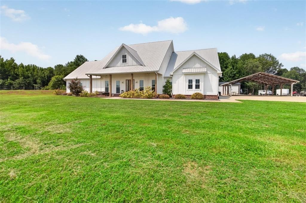 5 bedroom, 5 bathroom, 3,066 sq ft single family residence for sale at 1475 Storey Lane, Jefferson, GA 30549 — photo 8