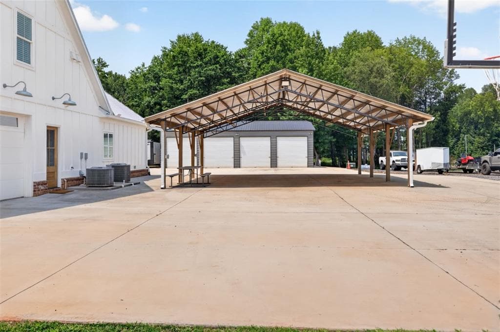 5 bedroom, 5 bathroom, 3,066 sq ft single family residence for sale at 1475 Storey Lane, Jefferson, GA 30549 — photo 10