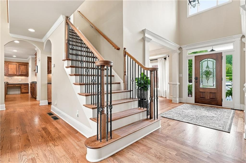5 bedroom, 5 bathroom, 5,828 sq ft single family residence under contract at 2125 Cascading Creek Court, Cumming, GA 30041 — photo 6