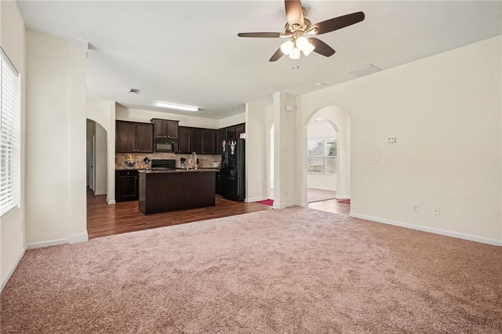 4 bedroom, 3 bathroom, 2,040 sq ft single family residence for sale at 388 Pinnacle Drive, Winder, GA 30680 — photo 5