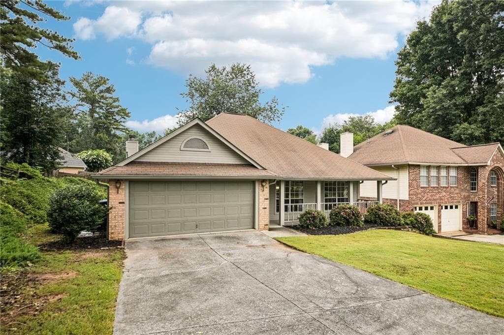 3 bedroom, 2 bathroom, 1,756 sq ft single family residence for sale at 3510 Steve Drive, Marietta, GA 30064 — photo 2