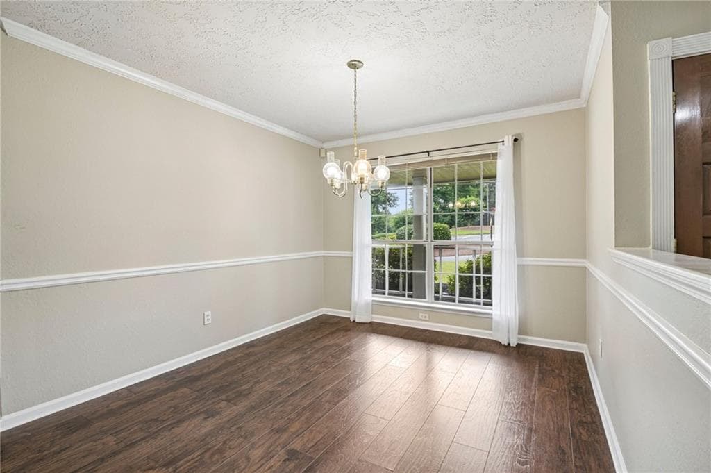 3 bedroom, 2 bathroom, 1,756 sq ft single family residence for sale at 3510 Steve Drive, Marietta, GA 30064 — photo 5