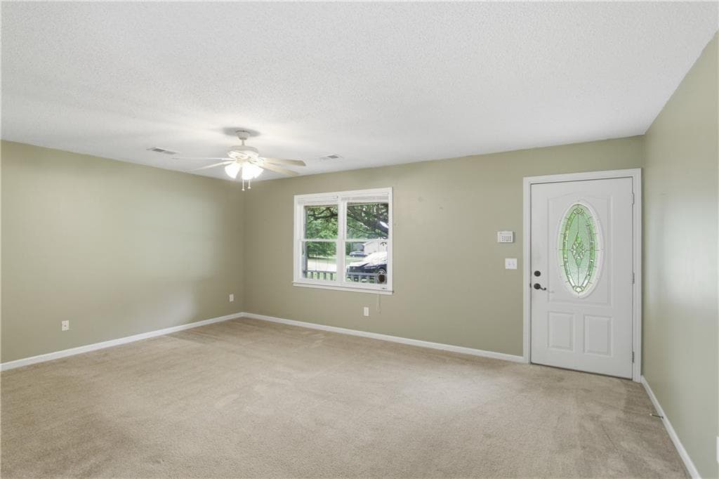 3 bedroom, 2 bathroom, 1,242 sq ft single family residence for sale at 52 Echota Road, Cartersville, GA 30121 — photo 3
