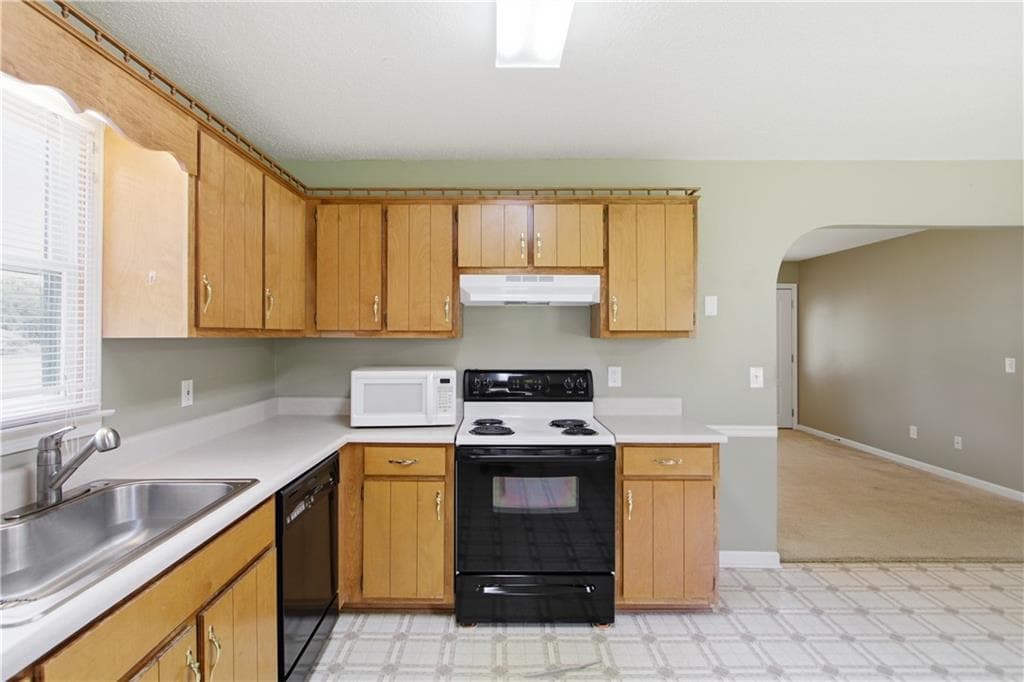 3 bedroom, 2 bathroom, 1,242 sq ft single family residence for sale at 52 Echota Road, Cartersville, GA 30121 — photo 10