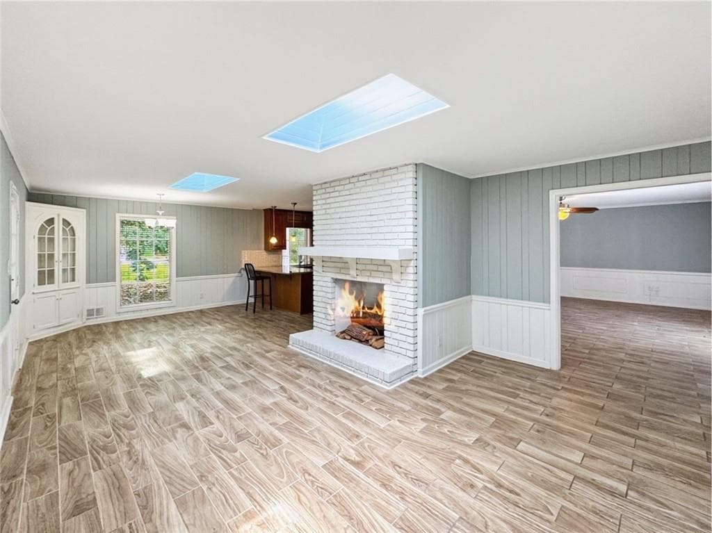 5 bedroom, 4 bathroom, 1,769 sq ft single family residence under contract at 1665 Loch Lomond Trail, Atlanta, GA 30331 — photo 7