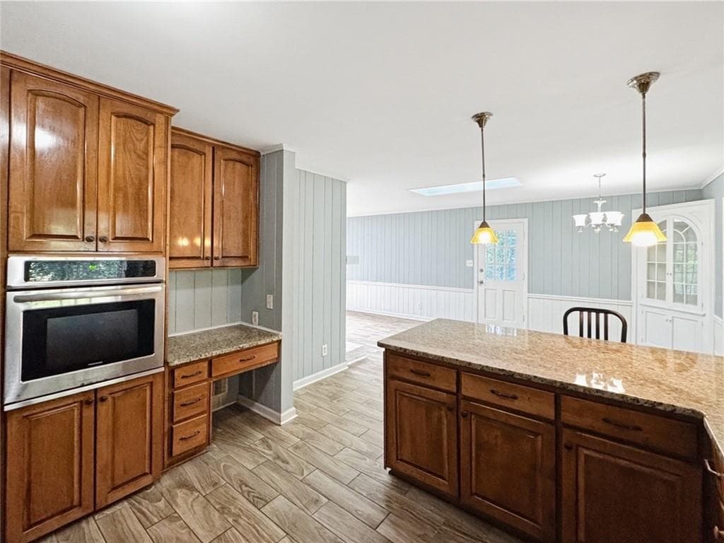 5 bedroom, 4 bathroom, 1,769 sq ft single family residence under contract at 1665 Loch Lomond Trail, Atlanta, GA 30331 — photo 10
