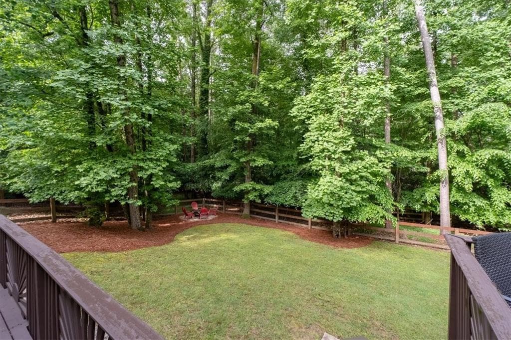 5 bedroom, 3 bathroom, 2,340 sq ft single family residence for rent at 9470 Hillside Drive, Roswell, GA 30076 for $3,500 a month — photo 3