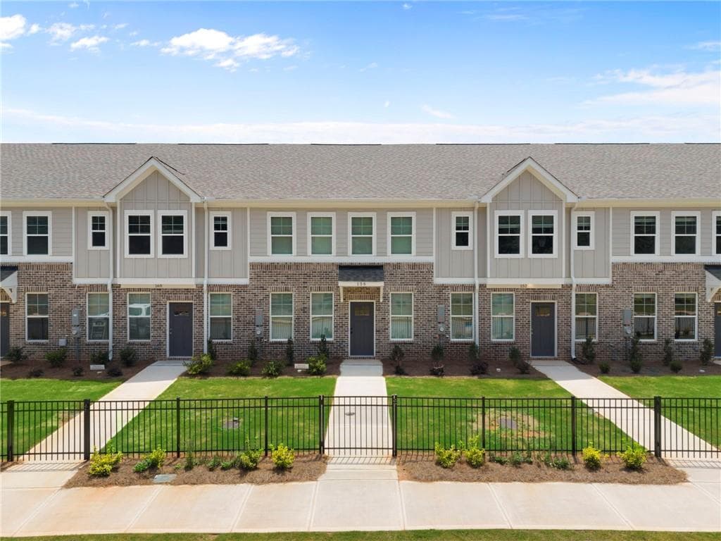 3 bedroom, 3 bathroom, 1,792 sq ft townhouse for rent at 156 Flier Drive, Mcdonough, GA 30253 for $2,450 a month — photo 2