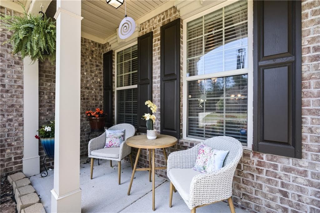 4 bedroom, 4 bathroom, 3,262 sq ft single family residence for sale at 3231 Ashmore Court, Conyers, GA 30094 — photo 2