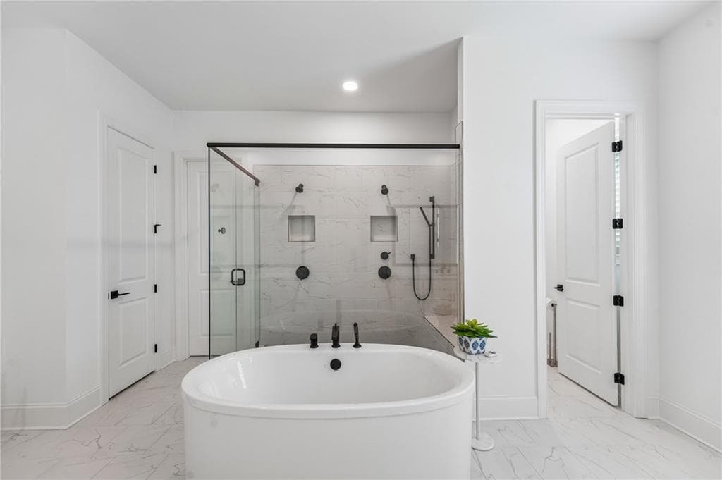 3 bedroom, 3 bathroom, 2,646 sq ft single family residence for sale at 6405 Wallace Farms Drive, Cumming, GA 30028 — photo 8