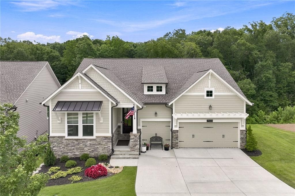 3 bedroom, 2 bathroom, 2,416 sq ft single family residence for sale at 7012 Cottage Grove Drive, Flowery Branch, GA 30542 — photo 4