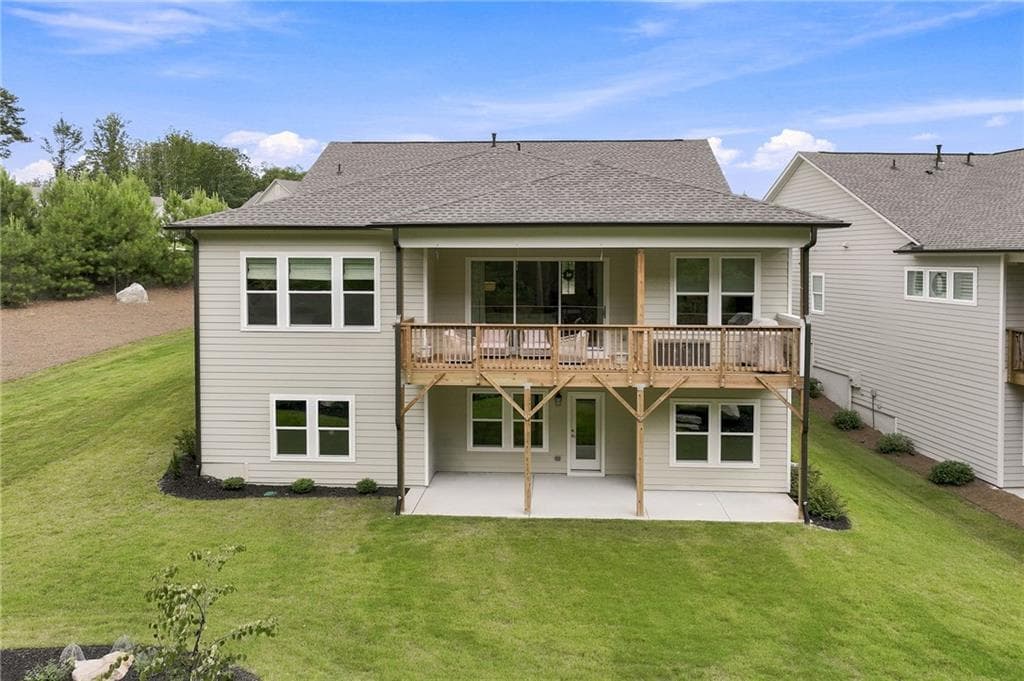 3 bedroom, 2 bathroom, 2,416 sq ft single family residence for sale at 7012 Cottage Grove Drive, Flowery Branch, GA 30542 — photo 9