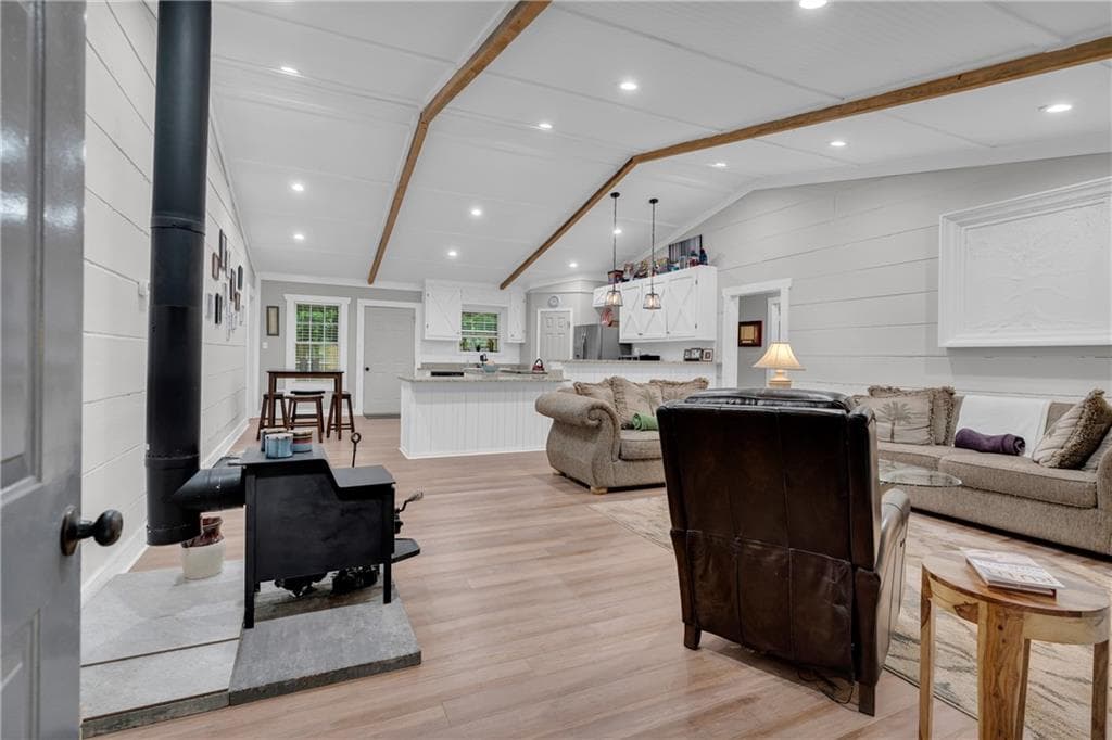3 bedroom, 2 bathroom, 1,666 sq ft single family residence under contract at 1557 Davis Ford Road, Covington, GA 30014 — photo 5
