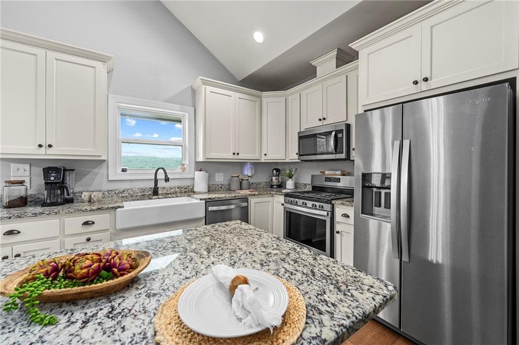 5 bedroom, 4 bathroom, 3,358 sq ft single family residence under contract at 251 Birchwood Court, Waleska, GA 30183 — photo 3