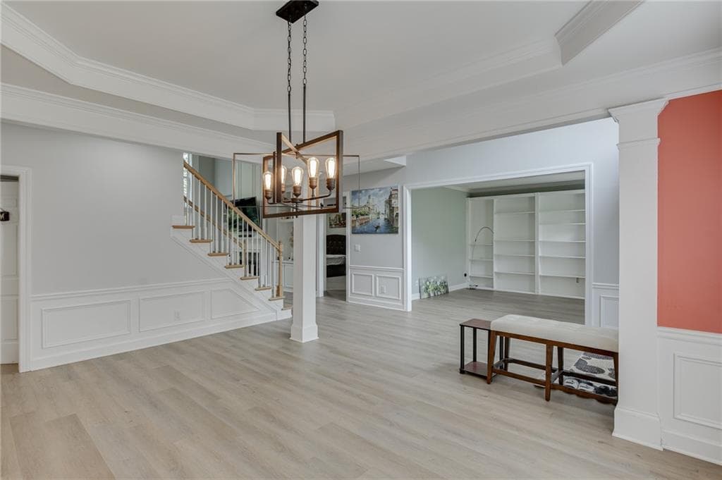 7 bedroom, 5 bathroom, 5,152 sq ft single family residence for sale at 1620 Alvecote Court, Cumming, GA 30041 — photo 9