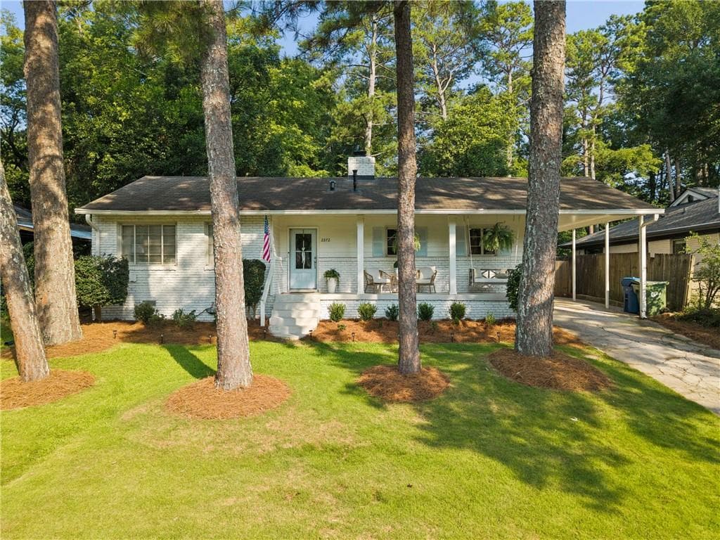 3 bedroom, 1 bathroom, 1,286 sq ft single family residence sold at 2272 Armand Road, Atlanta, GA 30324