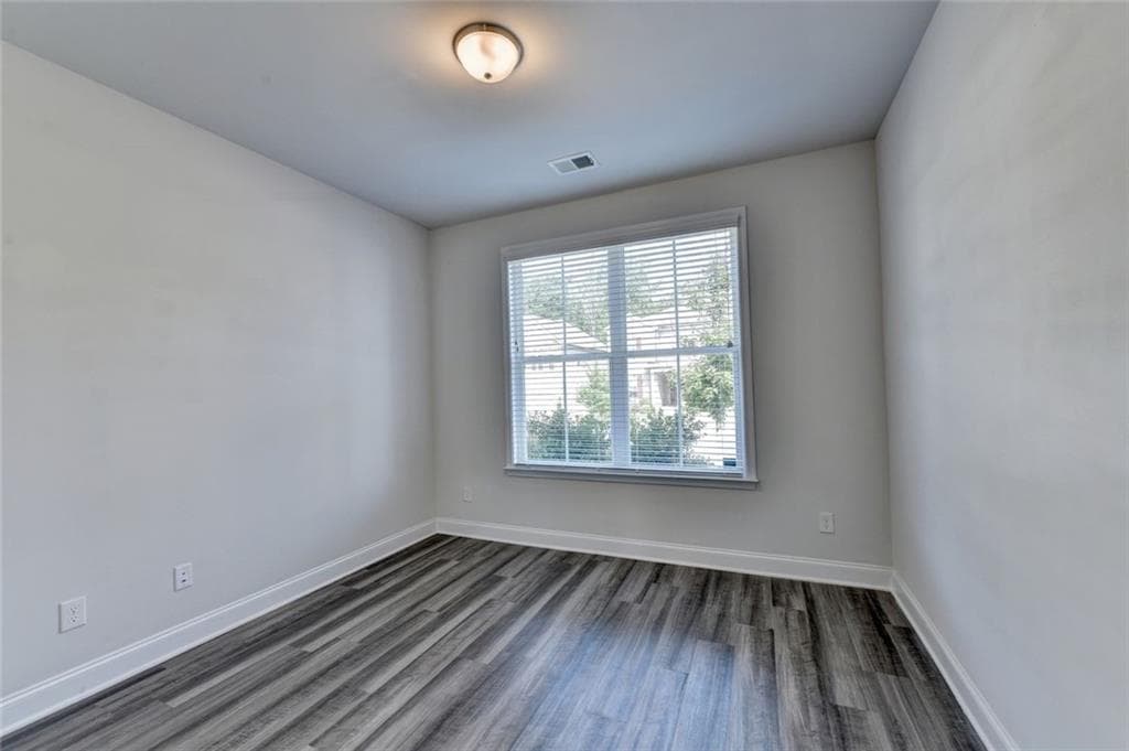 5 bedroom, 4 bathroom single family residence for rent at 3335 Fall Branch Lane, Buford, GA 30519 for $2,800 a month — photo 6