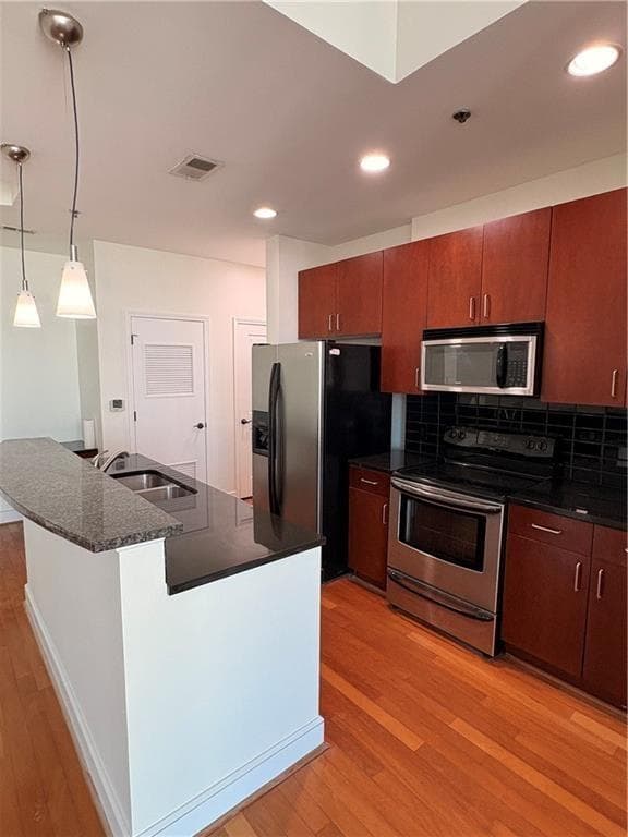 1 bedroom, 1 bathroom, 866 sq ft condominium for rent at 44 Peachtree Place 2030, Atlanta, GA 30309 for $2,250 a month — photo 8