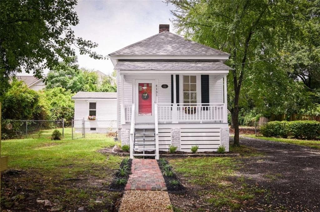 3 bedroom, 1 bathroom, 1,432 sq ft single family residence for sale at 4131 Lott St NE, Covington, GA 30014 — photo 3