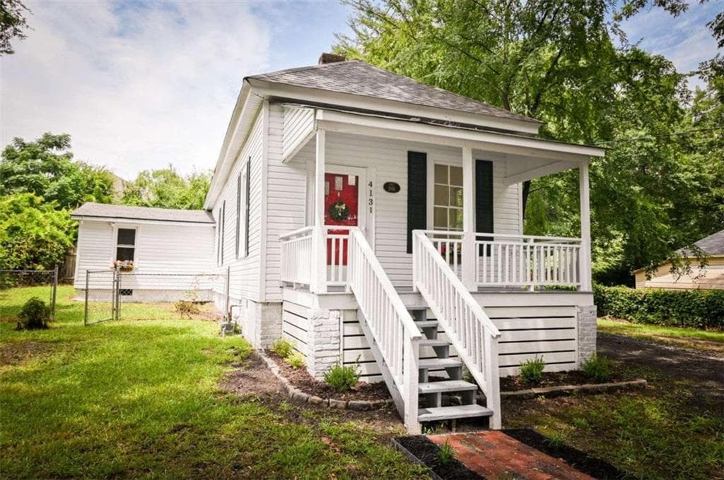 3 bedroom, 1 bathroom, 1,432 sq ft single family residence for sale at 4131 Lott St NE, Covington, GA 30014 — photo 4