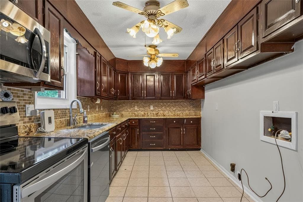 3 bedroom, 2 bathroom, 1,668 sq ft single family residence for rent at 3769 Amber Road, Atlanta, GA 30331 for $2,200 a month — photo 8