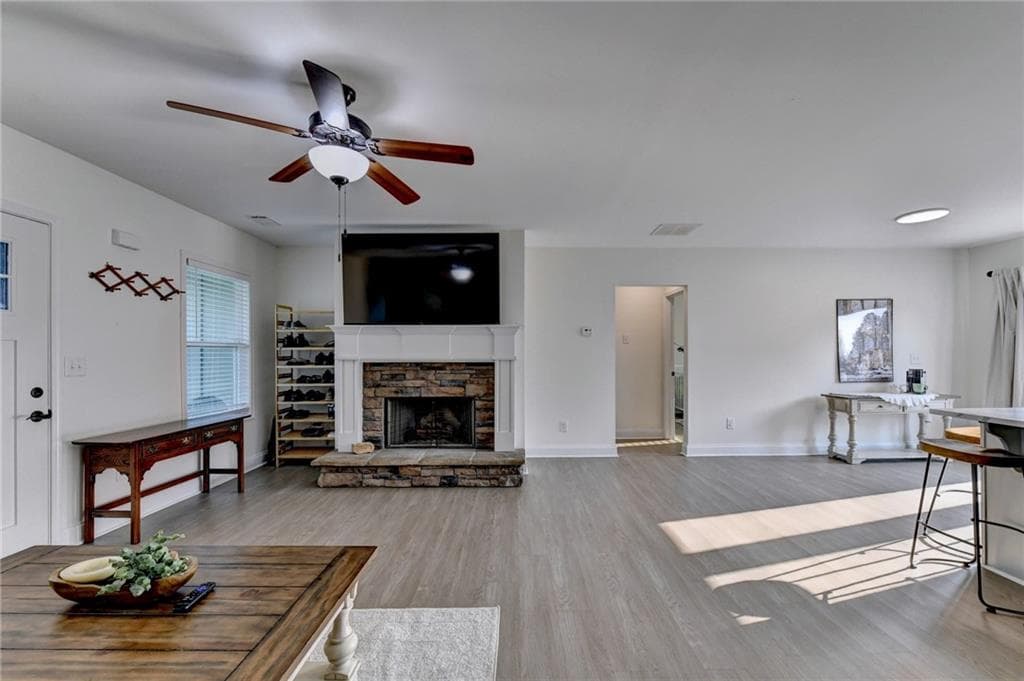 3 bedroom, 2 bathroom, 1,430 sq ft single family residence under contract at 2851 Dawkins Road, Canon, GA 30520 — photo 8