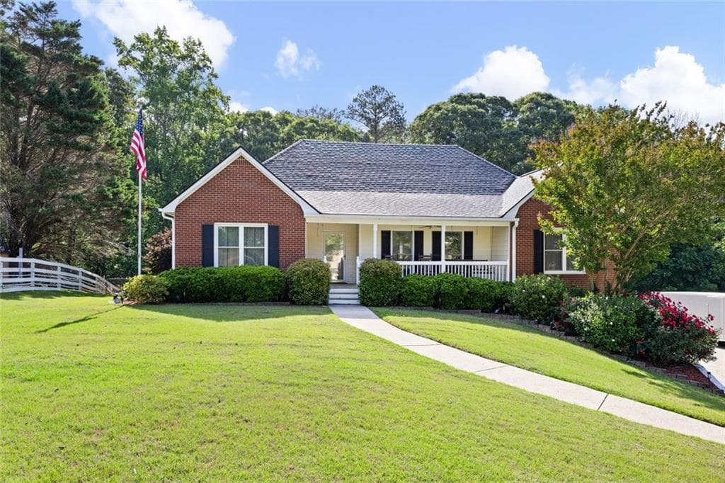 4 bedroom, 2 bathroom, 2,200 sq ft single family residence for sale at 200 Bomar Lane, Douglasville, GA 30134