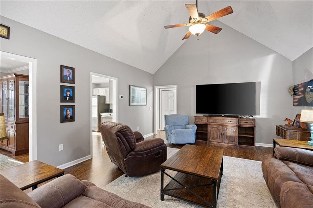 4 bedroom, 2 bathroom, 2,200 sq ft single family residence for sale at 200 Bomar Lane, Douglasville, GA 30134 — photo 8