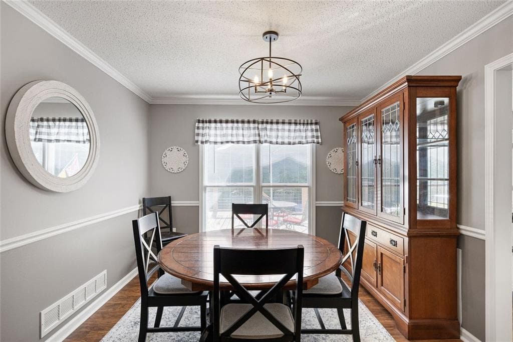 4 bedroom, 2 bathroom, 2,200 sq ft single family residence for sale at 200 Bomar Lane, Douglasville, GA 30134 — photo 9
