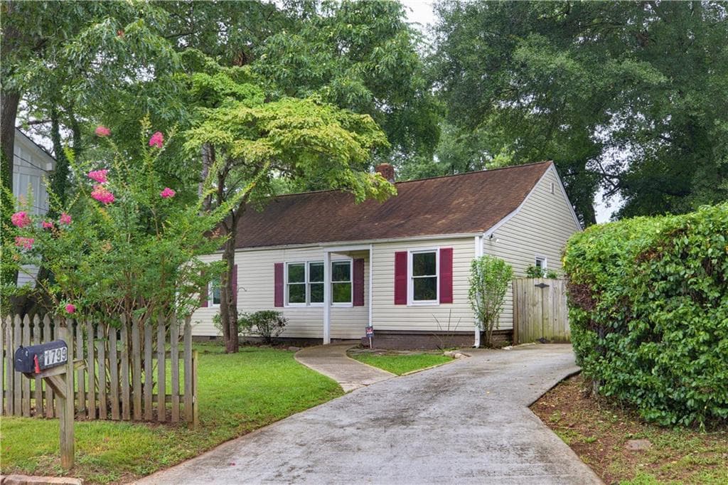 3 bedroom, 2 bathroom, 1,500 sq ft single family residence for rent at 1799 Ellington Street, Decatur, GA 30032 for $2,000 a month — photo 1 of 26